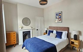 St Pauls Terrace - 2 Bed House Nr Train Station